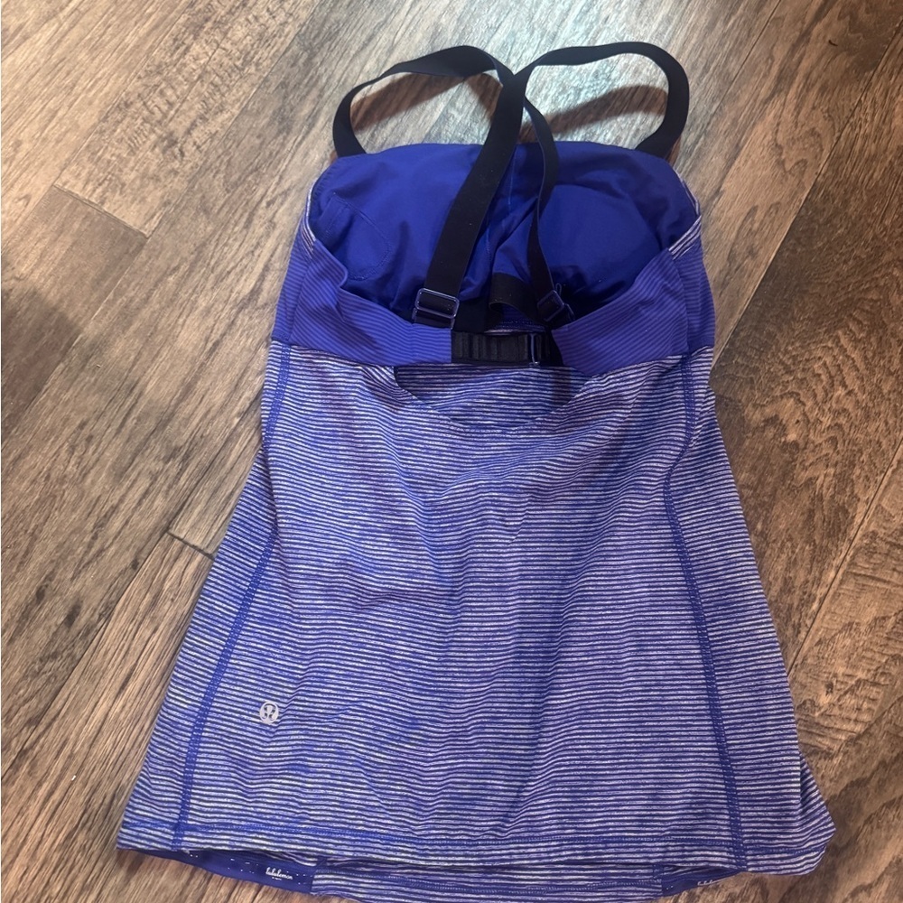 Lululemon People and Black Strappy yoga workout Top w built in bra Sz S - Picture 3 of 6